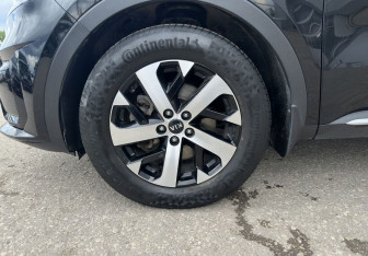 Подержанный автомобиль Kia Sorento 2021 года (14 фото)