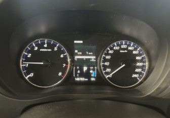Подержанный автомобиль Mitsubishi Outlander 2015 года (9 фото)