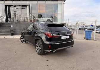 Подержанный автомобиль Lexus RX 2017 года (7 фото)