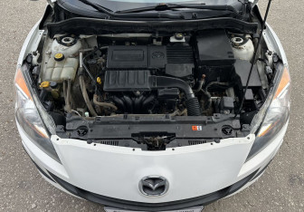 Подержанный автомобиль Mazda 3 Sedan 2011 года (14 фото)