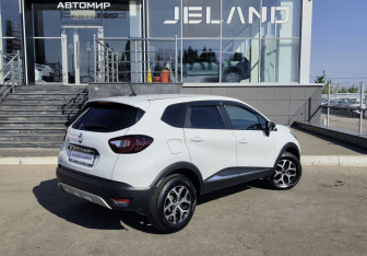 Подержанный автомобиль Renault Kaptur 2021 года (5 фото)