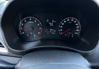 Подержанный автомобиль Hyundai Solaris Sedan 2021 года (8 фото)