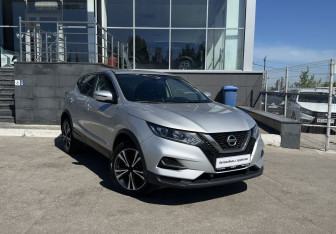 Подержанный автомобиль Nissan Qashqai 2021 года (3 фото)