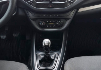 Подержанный автомобиль LADA (ВАЗ) Vesta Sedan 2018 года (11 фото)