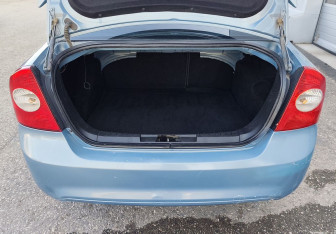 Подержанный автомобиль Ford Focus Sedan 2010 года (15 фото)