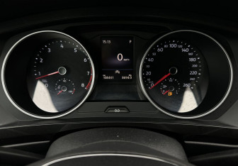 Подержанный автомобиль Volkswagen Tiguan 2020 года (9 фото)