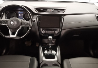 Подержанный автомобиль Nissan X-Trail 2020 года (10 фото)