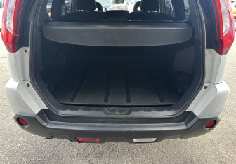Подержанный автомобиль Nissan X-Trail 2014 года (15 фото)