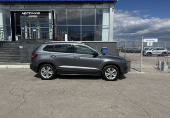 Подержанный автомобиль Skoda Karoq 2020 года (4 фото)