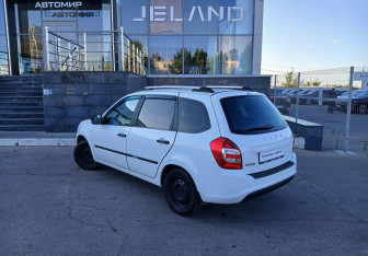 Подержанный автомобиль LADA (ВАЗ) Granta Wagon 2019 года (7 фото)