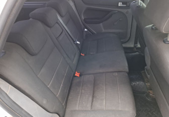Подержанный автомобиль Ford Focus Hatchback 2010 года (12 фото)