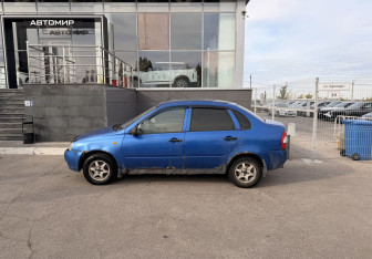Подержанный автомобиль LADA (ВАЗ) Kalina Sedan 2008 года (8 фото)