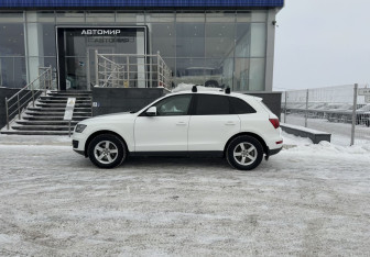 Подержанный автомобиль Audi Q5 2012 года (8 фото)