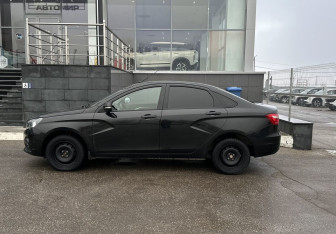 Подержанный автомобиль LADA (ВАЗ) Vesta Sedan 2017 года (8 фото)