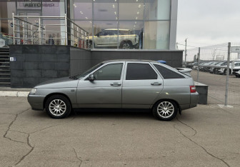 Подержанный автомобиль LADA (ВАЗ) 2112 2008 года (8 фото)