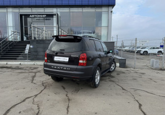 Подержанный автомобиль SsangYong Rexton 2007 года (5 фото)