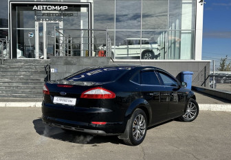 Подержанный автомобиль Ford Mondeo Sedan 2010 года (5 фото)