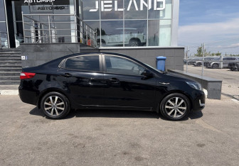 Подержанный автомобиль Kia Rio Sedan 2014 года (4 фото)