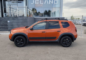 Подержанный автомобиль Renault Duster 2018 года (8 фото)