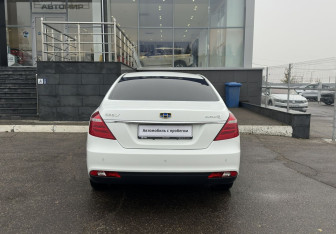 Подержанный автомобиль Geely Emgrand 7 2019 года (6 фото)