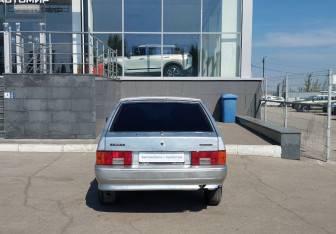 Подержанный автомобиль LADA (ВАЗ) 2114 2011 года (6 фото)