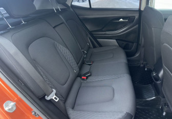 Подержанный автомобиль Hyundai Creta 2021 года (12 фото)