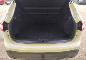 Подержанный автомобиль Nissan Qashqai 2015 года (15 фото)
