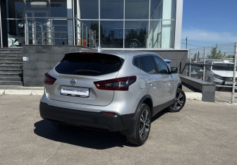 Подержанный автомобиль Nissan Qashqai 2021 года (5 фото)
