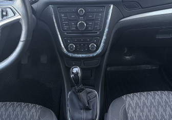 Подержанный автомобиль Opel Mokka 2013 года (11 фото)
