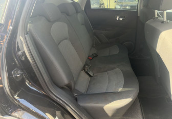 Подержанный автомобиль Nissan Qashqai 2013 года (12 фото)