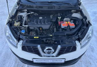 Подержанный автомобиль Nissan Qashqai 2012 года (14 фото)