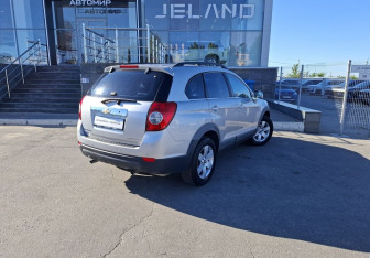 Подержанный автомобиль Chevrolet Captiva 2008 года (5 фото)