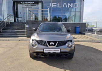 Подержанный автомобиль Nissan Juke 2013 года (2 фото)