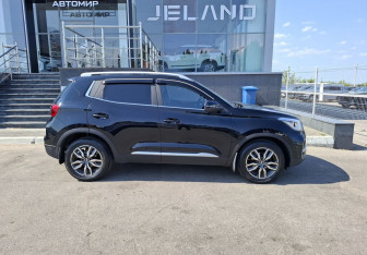 Подержанный автомобиль Chery Tiggo 4 2022 года (4 фото)