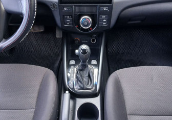 Подержанный автомобиль Kia Cerato Sedan 2011 года (11 фото)
