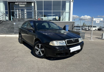 Подержанный автомобиль Skoda Octavia Wagon 2008 года (3 фото)