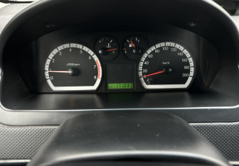 Подержанный автомобиль Chevrolet Aveo Sedan 2011 года (9 фото)