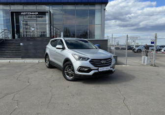 Подержанный автомобиль Hyundai Santa Fe 2015 года (3 фото)