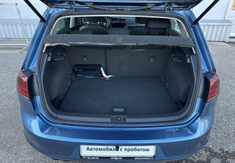 Подержанный автомобиль Volkswagen Golf Hatchback 2014 года (15 фото)
