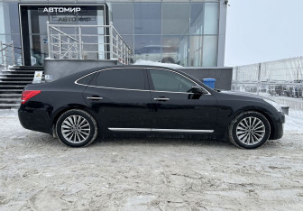 Подержанный автомобиль Hyundai Equus 2014 года (4 фото)
