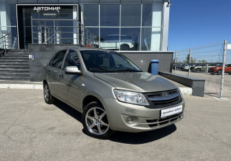 Подержанный автомобиль LADA (ВАЗ) Granta Sedan 2013 года (3 фото)