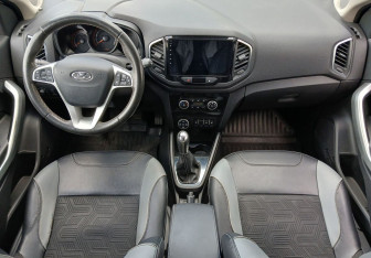 Подержанный автомобиль LADA (ВАЗ) XRAY 2019 года (10 фото)