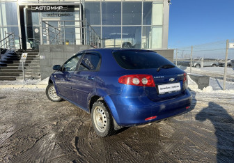 Подержанный автомобиль Chevrolet Lacetti Hatchback 2005 года (7 фото)