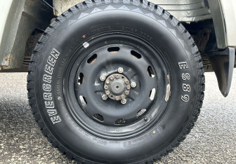 Подержанный автомобиль УАЗ Pickup 2015 года (14 фото)