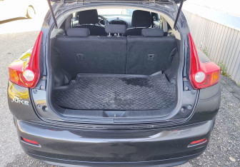 Подержанный автомобиль Nissan Juke 2011 года (13 фото)