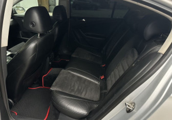 Подержанный автомобиль Volkswagen Passat Sedan 2008 года (12 фото)