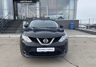 Подержанный автомобиль Nissan Qashqai 2017 года (2 фото)