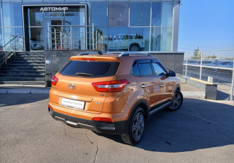 Подержанный автомобиль Hyundai Creta 2017 года (5 фото)