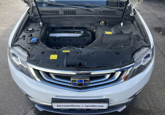 Подержанный автомобиль Geely Atlas 2021 года (14 фото)
