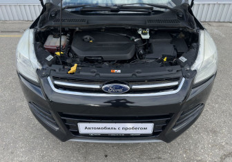 Подержанный автомобиль Ford Kuga 2013 года (14 фото)